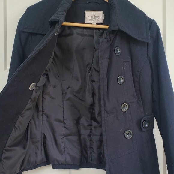 Siblings Jacket - Picture 3 of 6